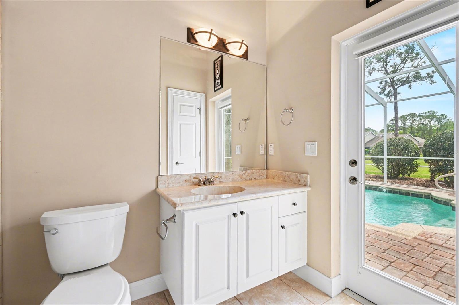 SPRUCE CREEK FLY IN - Residential