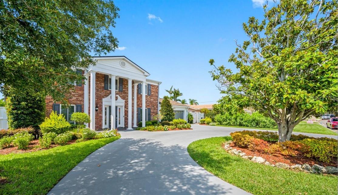 HARBOR HILLS ESTATES - Residential