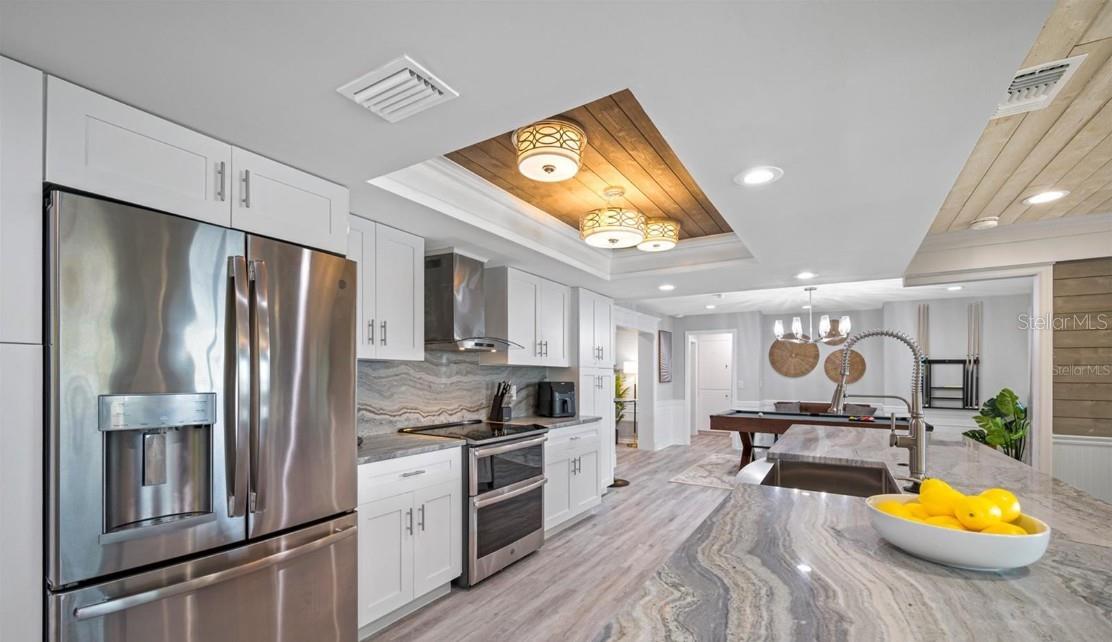 HARBOR HILLS ESTATES - Residential