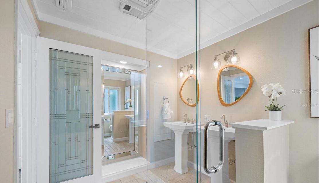 HARBOR HILLS ESTATES - Residential