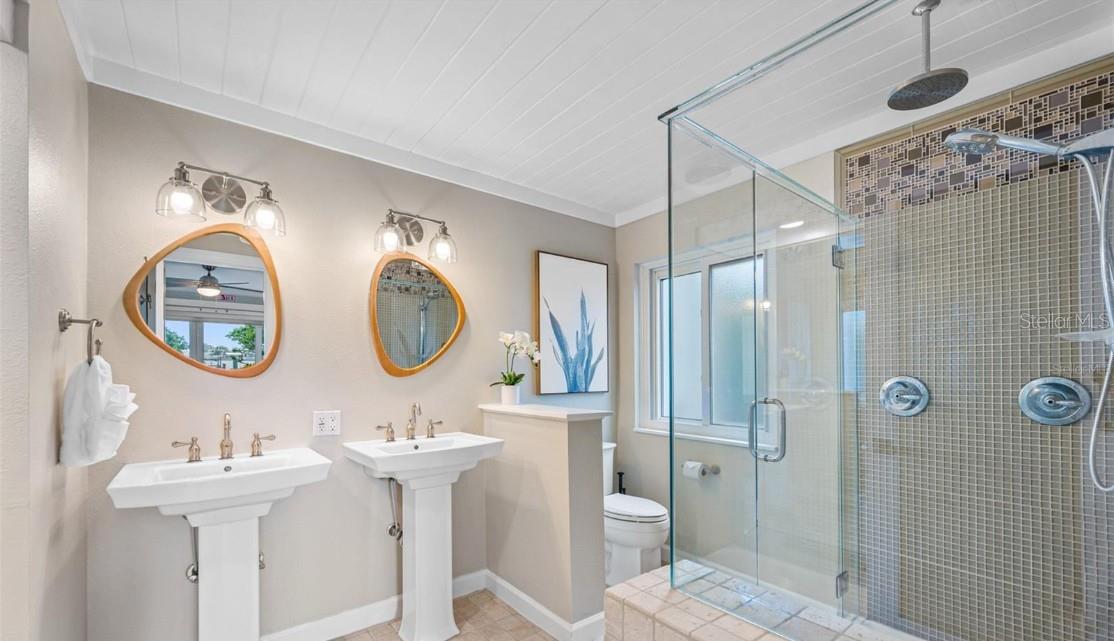 HARBOR HILLS ESTATES - Residential