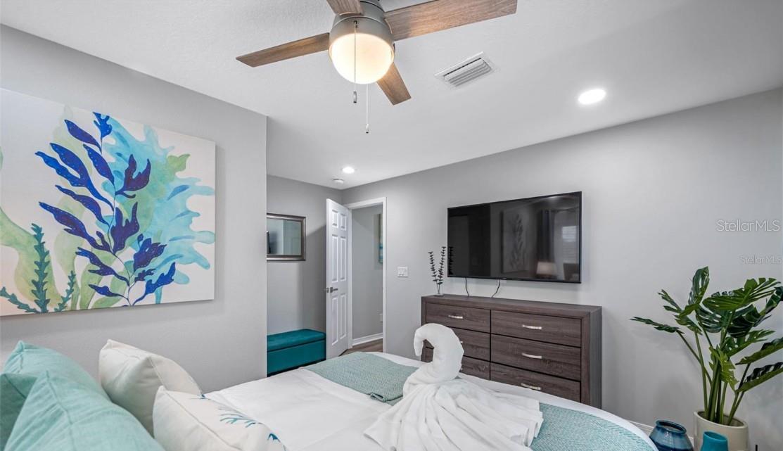 HARBOR HILLS ESTATES - Residential
