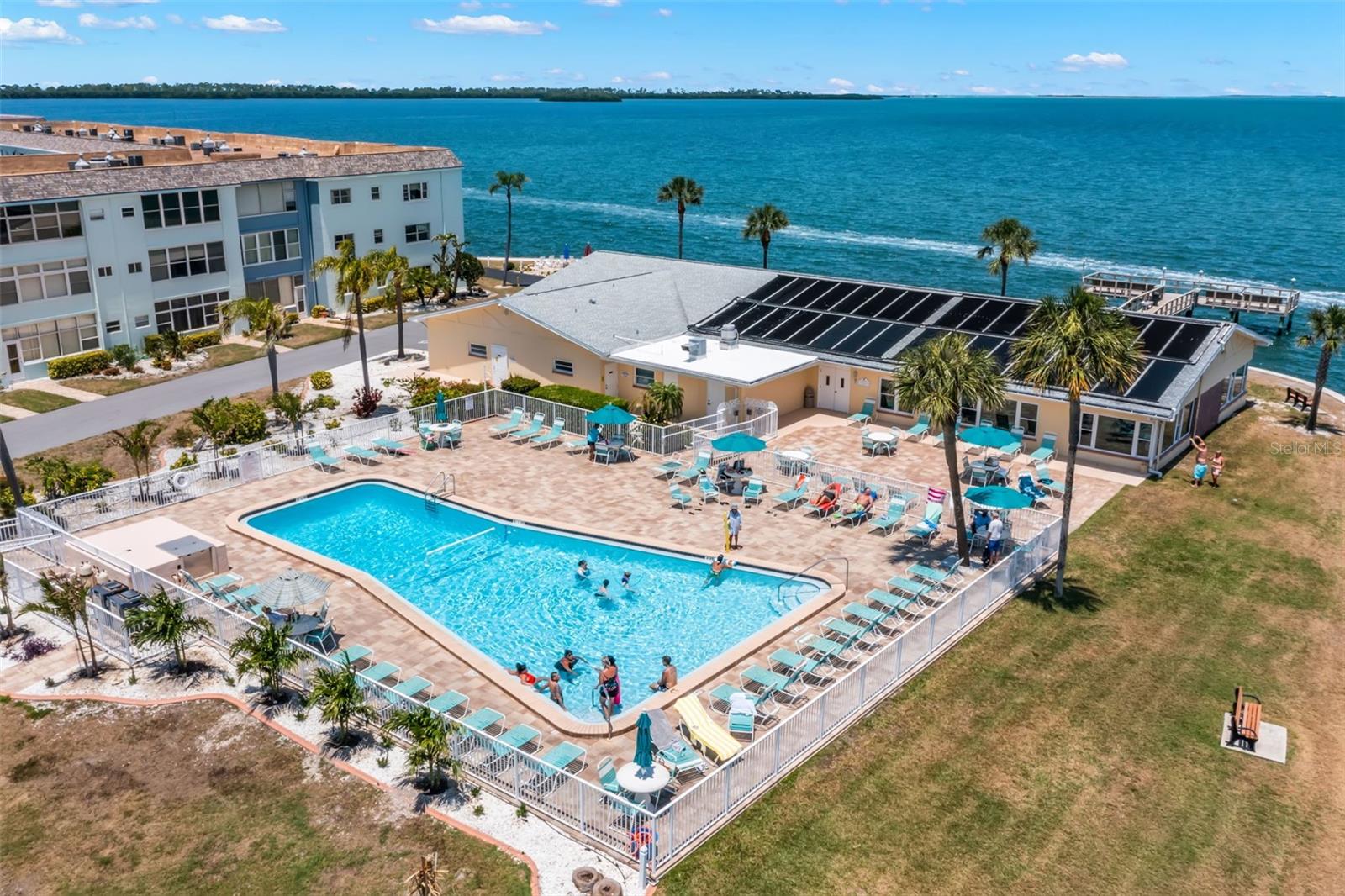 ROYAL STEWART ARMS - Residential