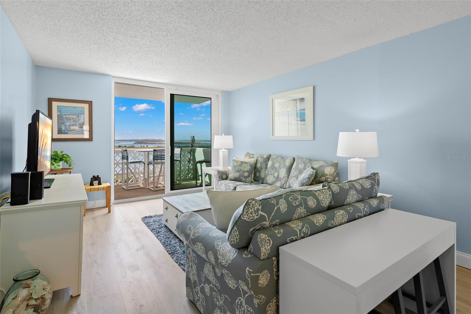 ROYAL STEWART ARMS - Residential