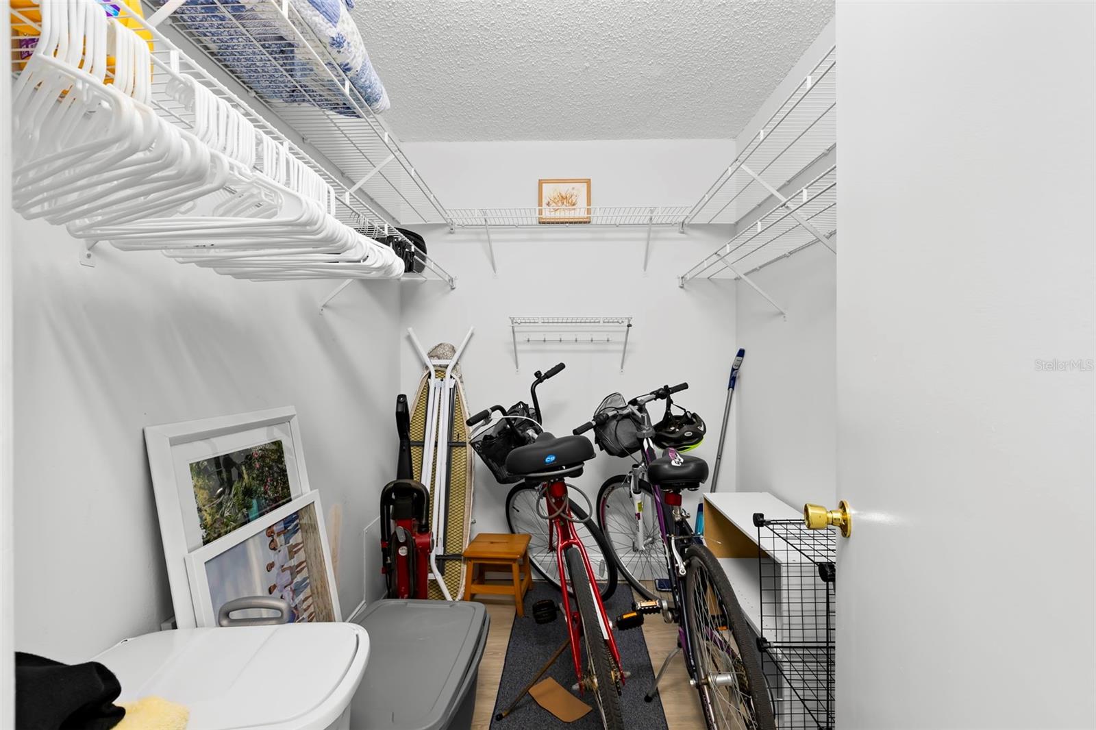 ROYAL STEWART ARMS - Residential