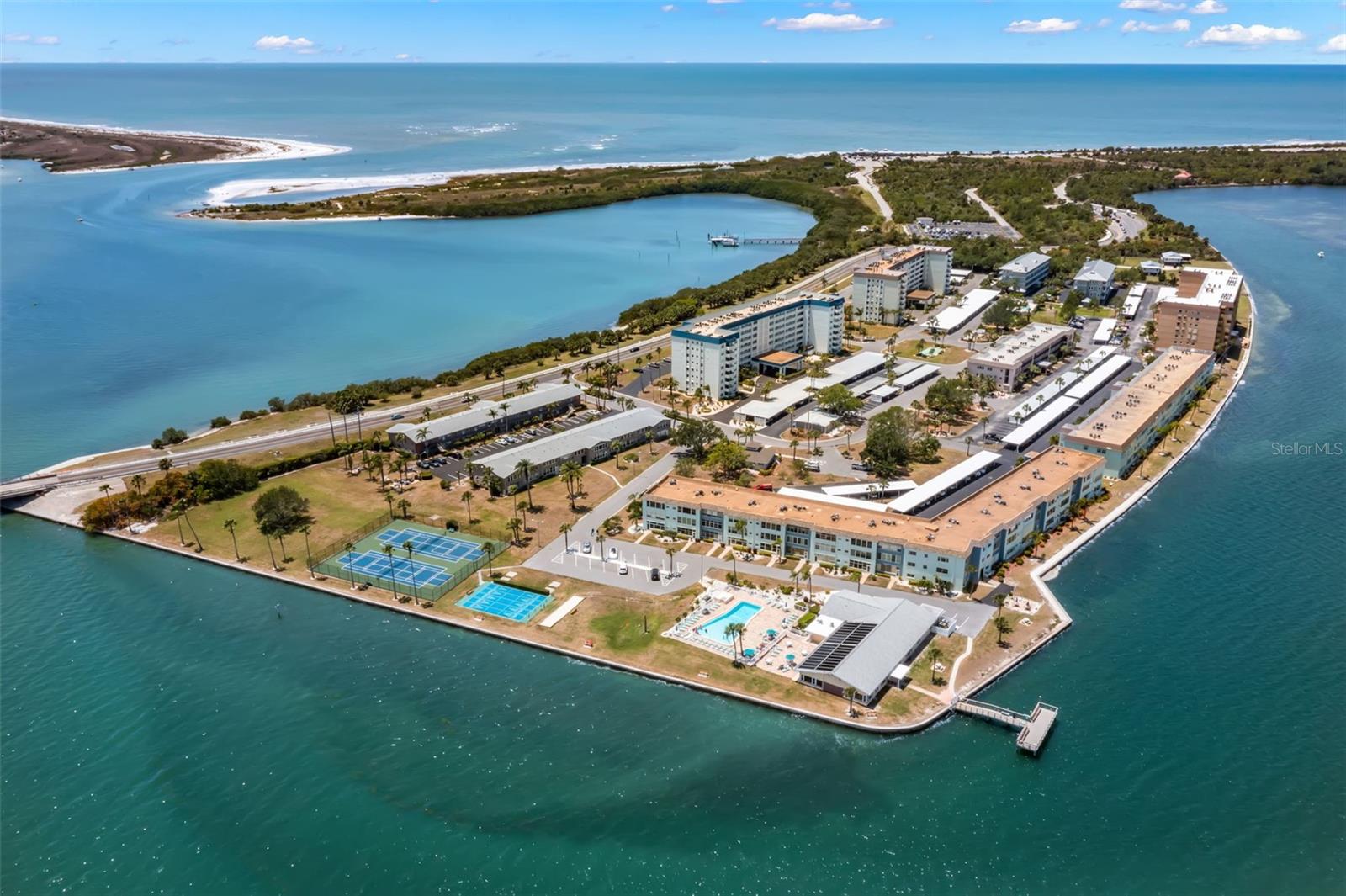 ROYAL STEWART ARMS - Residential