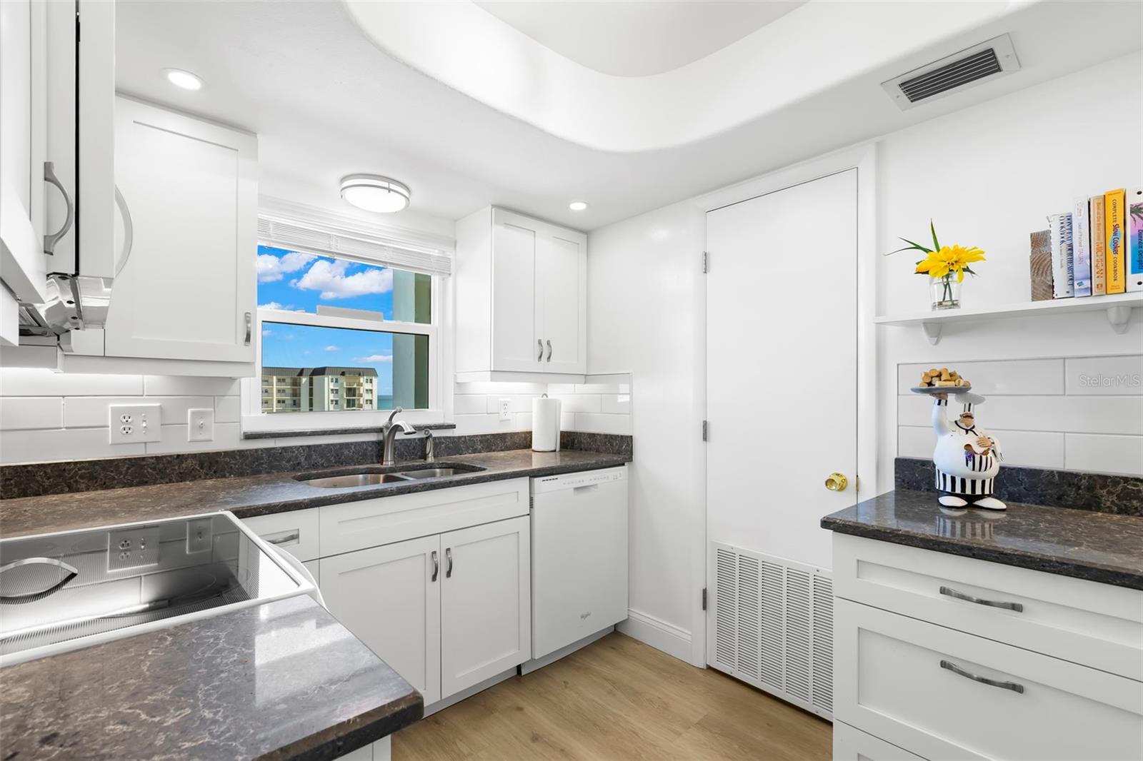 ROYAL STEWART ARMS - Residential