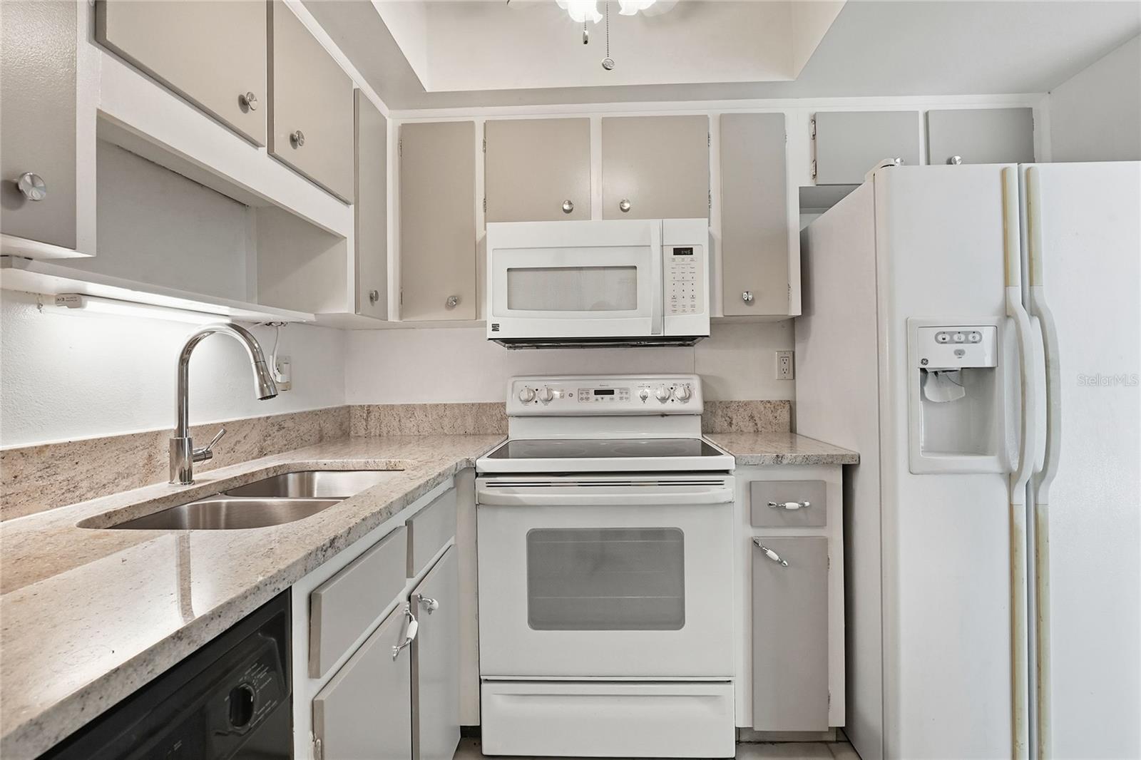 IMPERIAL SOUTHGATE VILLAS SEC 02 - Residential