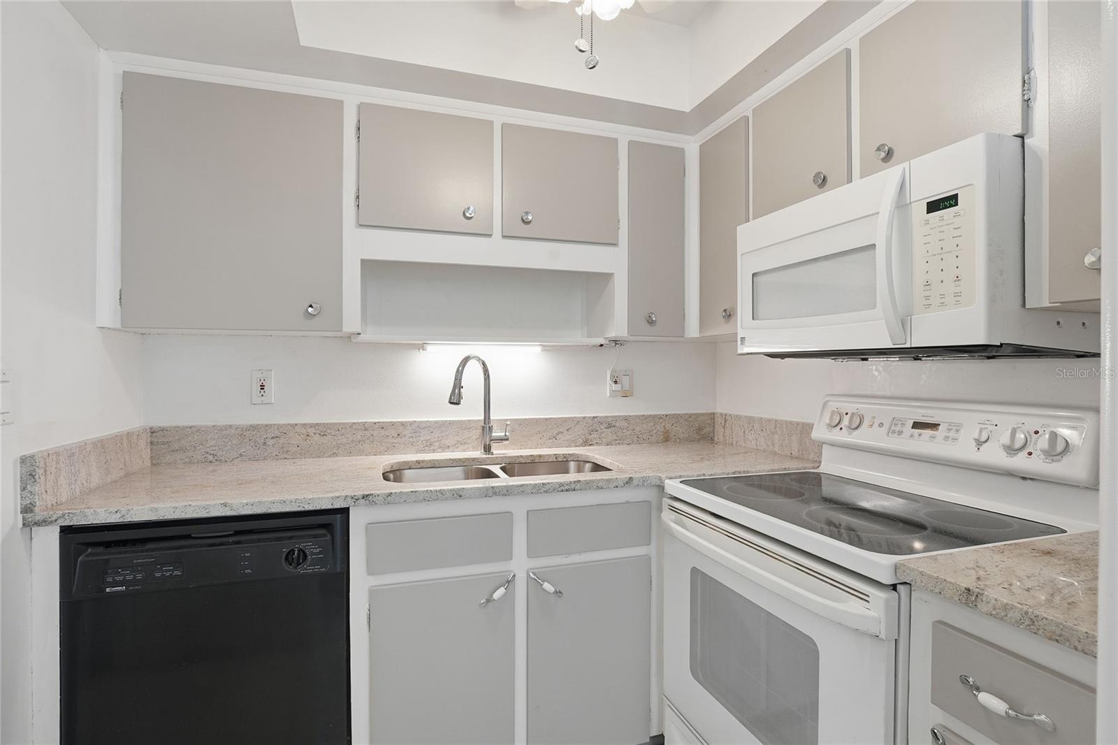 IMPERIAL SOUTHGATE VILLAS SEC 02 - Residential