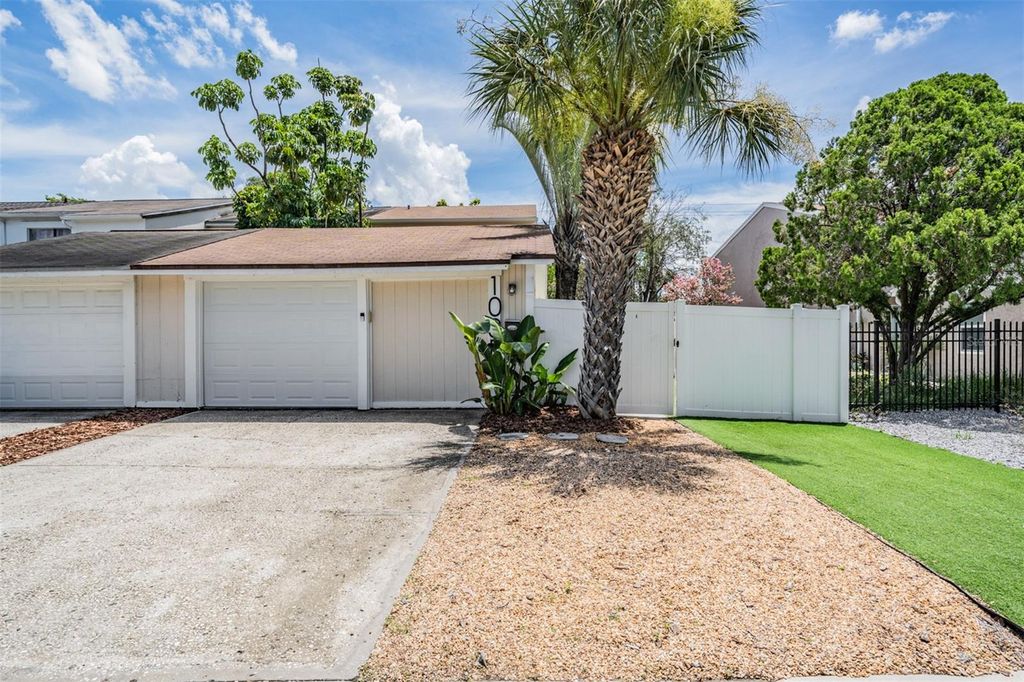 Photo of 103 E Davis Boulevard #B, Tampa, FL 33606 (MLS # TB8401835)