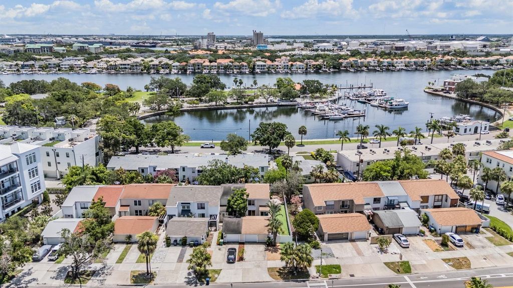 Photo of 103 E Davis Boulevard #B, Tampa, FL 33606 (MLS # TB8401835)