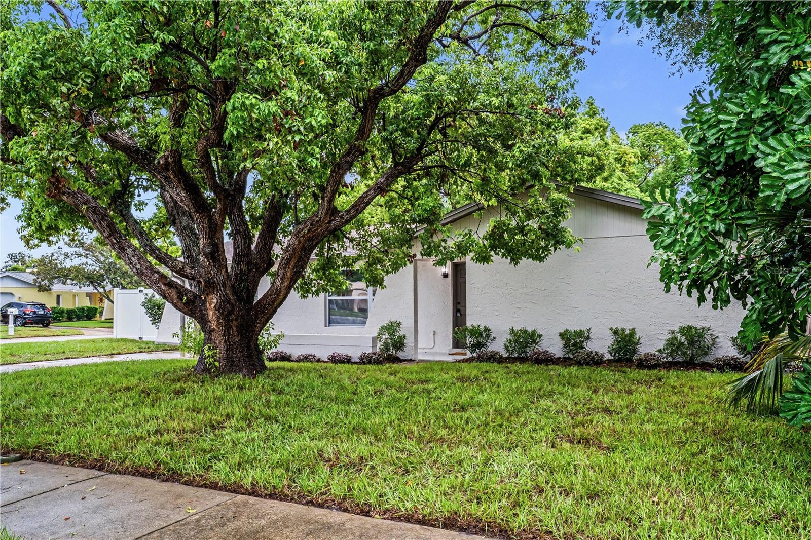 11928 TEMPLE CT