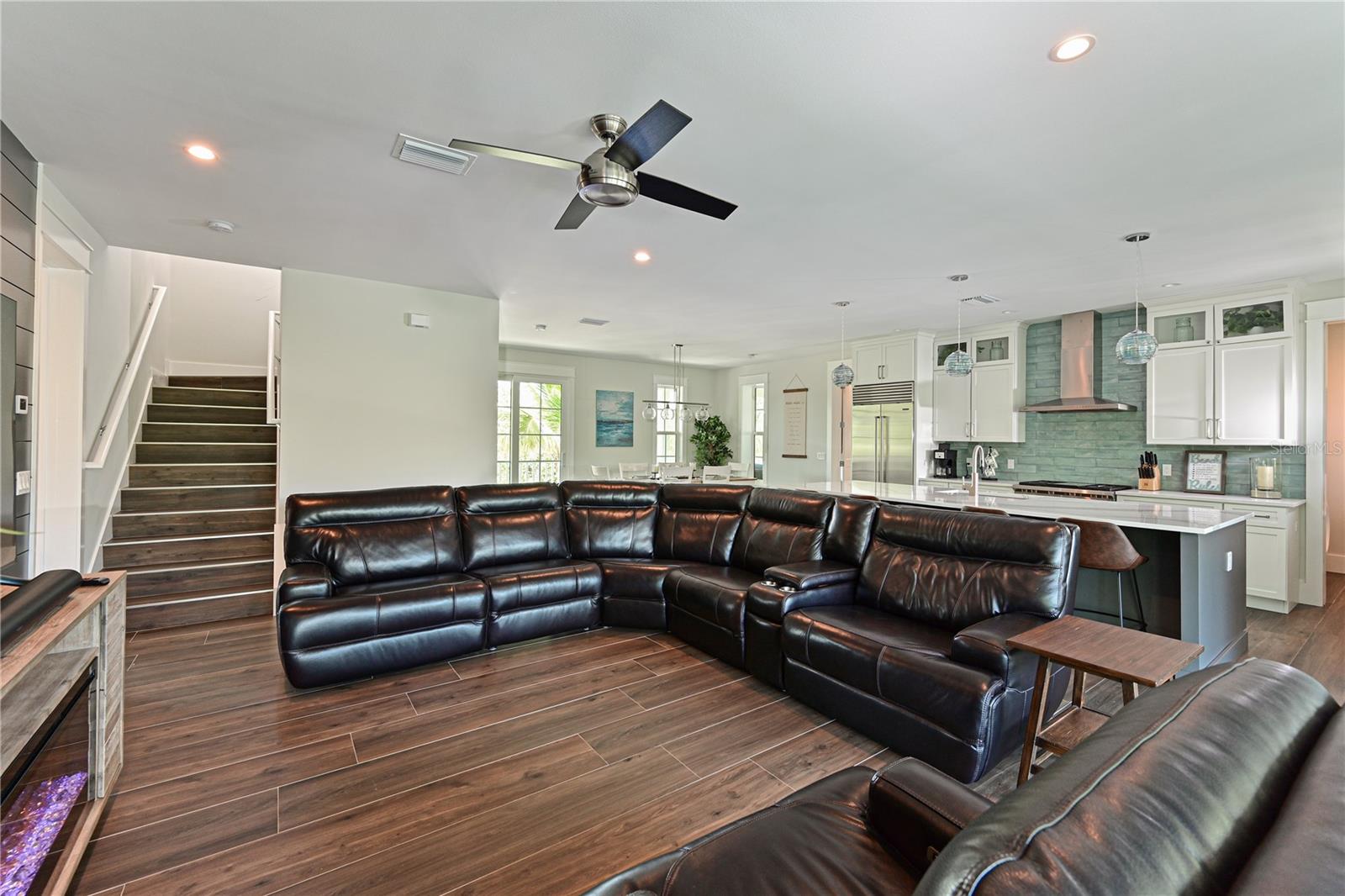 SLEEPY LAGOON PARK 2 - Residential