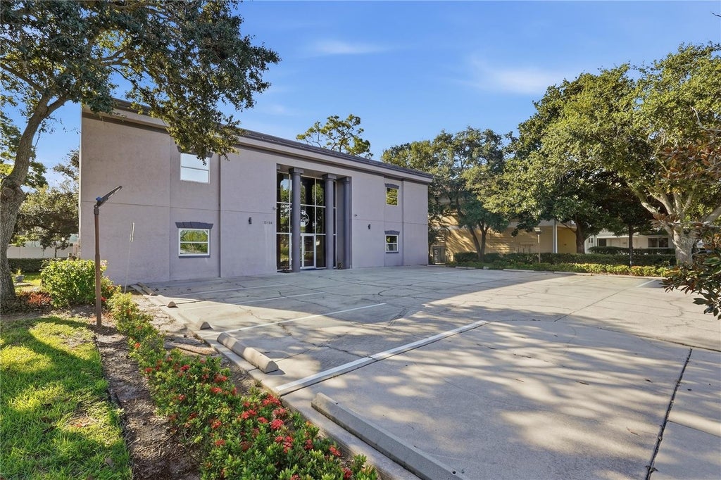 Photo of 2729 State Road 580, Clearwater, FL 33761 (MLS # TB8552585)