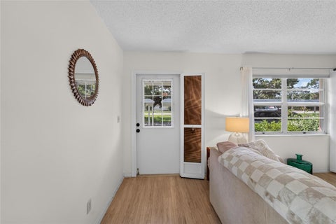 401 De Grasse Place 21, Sun City Center, FL 33573