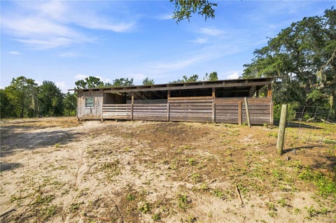 Tiny photo for 2251 SE 136th Avenue, Morriston, FL 32668 (MLS # OM726818)