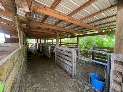 Tiny photo for 2251 SE 136th Avenue, Morriston, FL 32668 (MLS # OM726818)