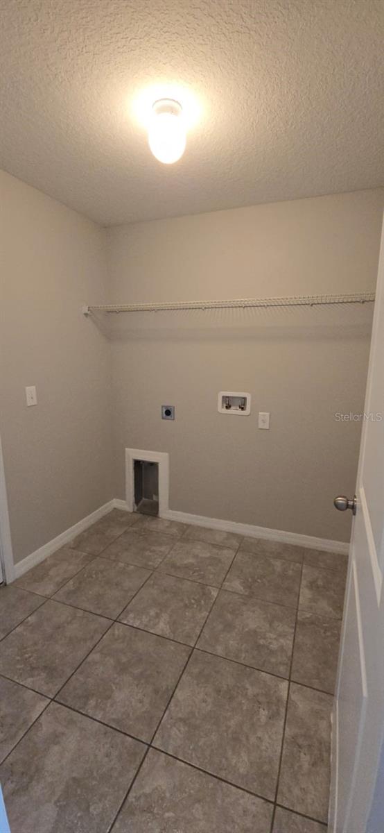 2216 4TH STREET SW