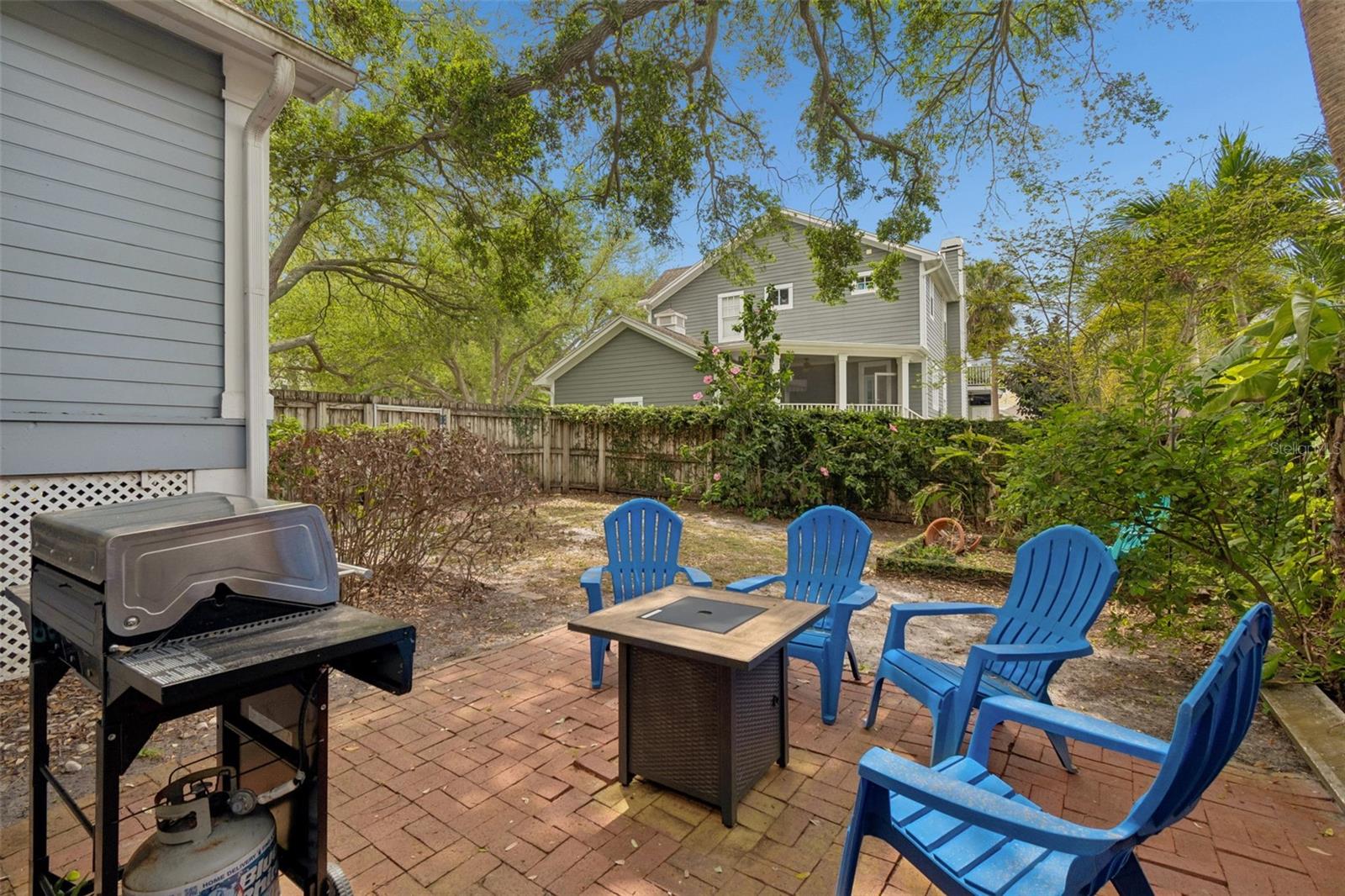 THE SOUTHPOINTE AT BAYSHORE - Residential