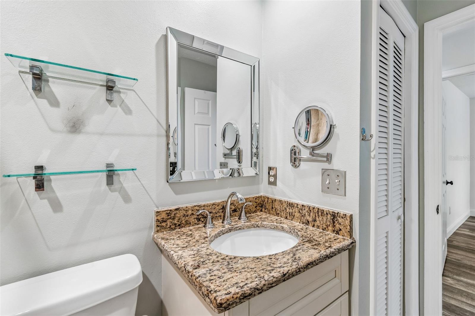 THE SOUTHPOINTE AT BAYSHORE - Residential