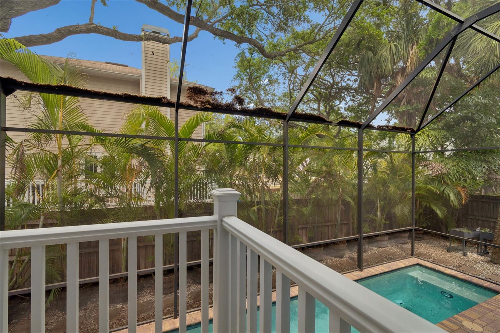 THE SOUTHPOINTE AT BAYSHORE - Residential