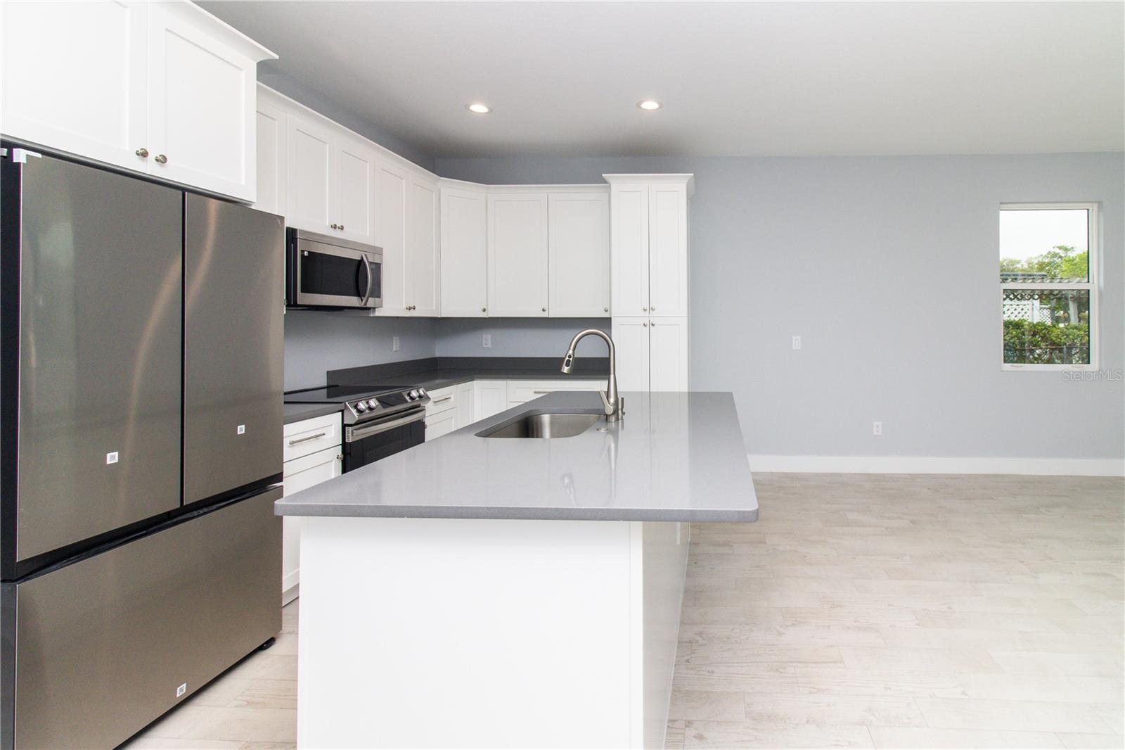 SOUTH WATERFRONT PARK - Residential