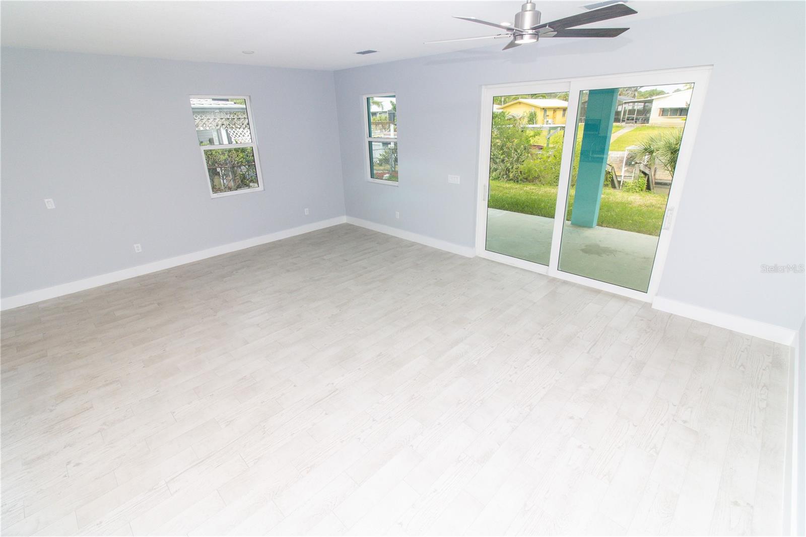 SOUTH WATERFRONT PARK - Residential