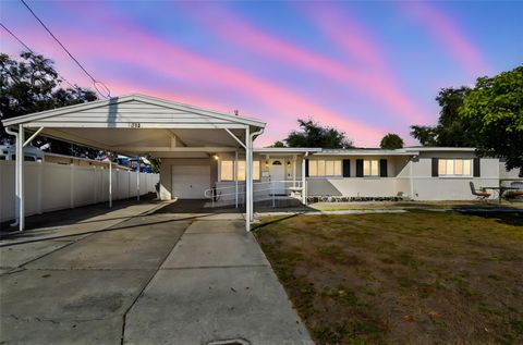 Photo of 4315 W Fair Oaks Avenue, Tampa, FL 33611 (MLS # TB8449282)