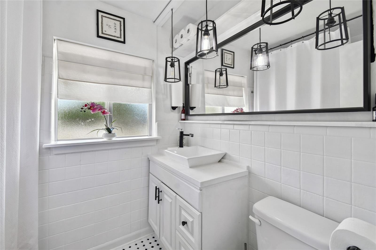 MANHATTAN MANOR REV - Residential