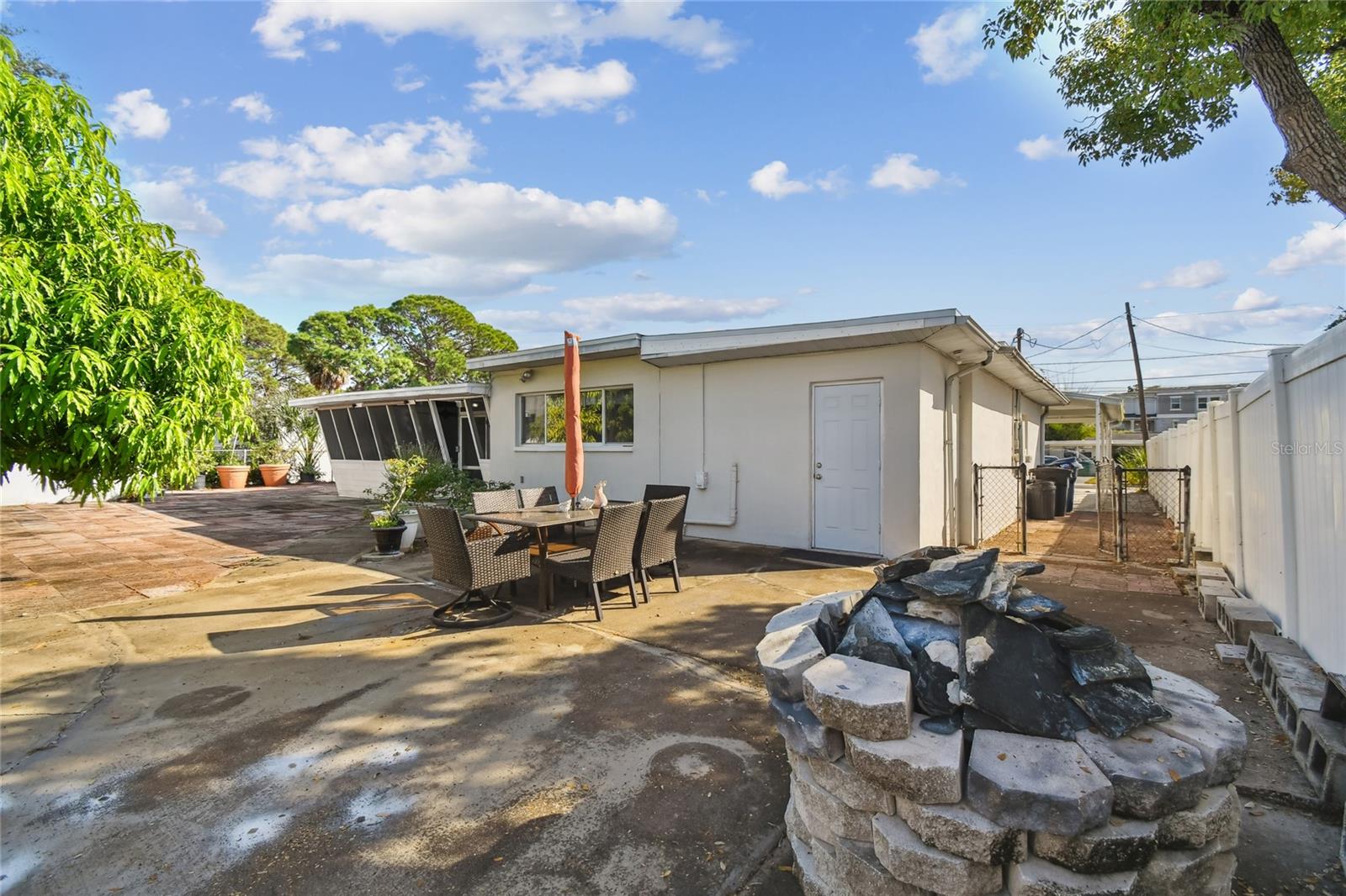 MANHATTAN MANOR REV - Residential