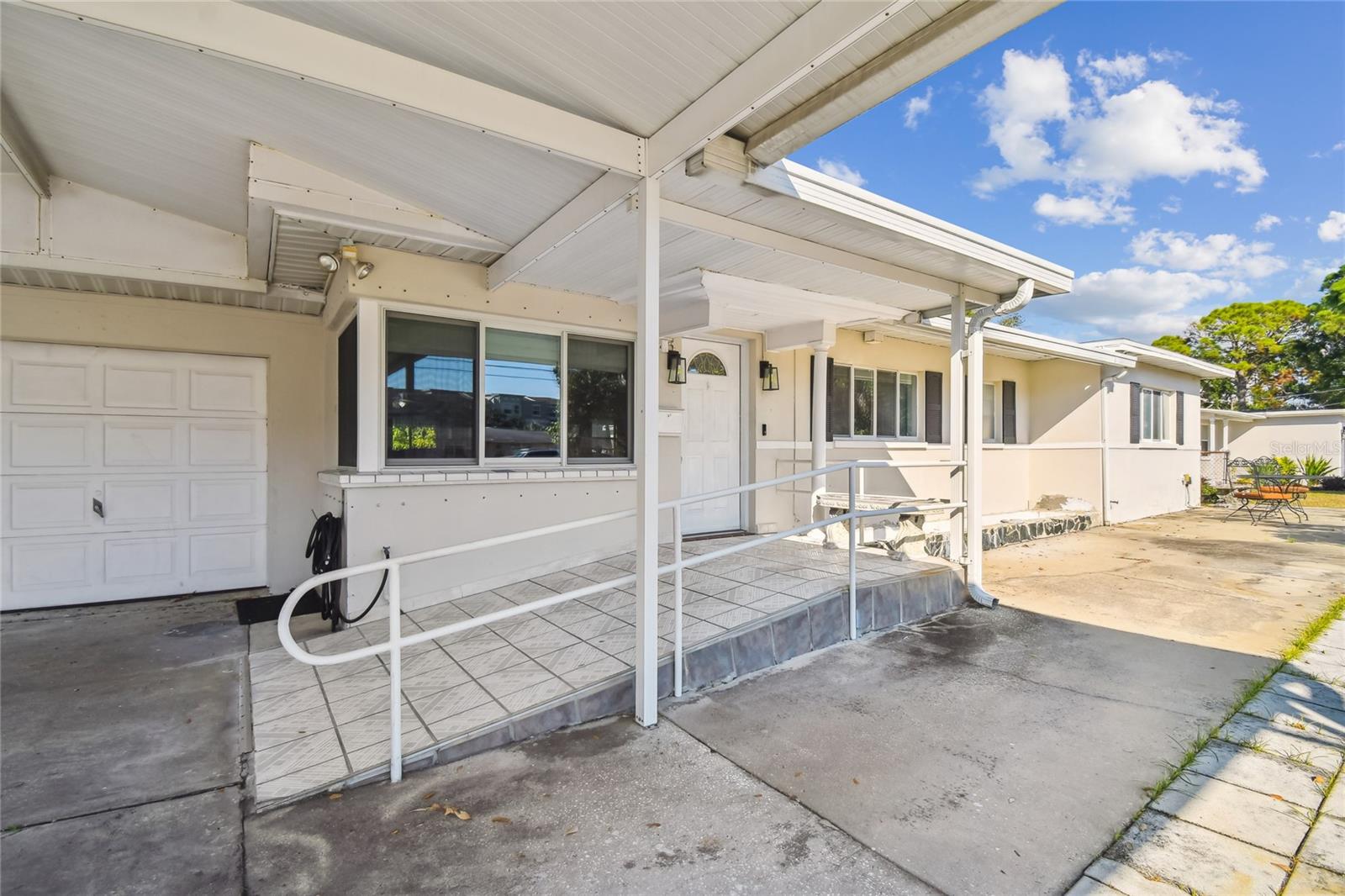 4315 W FAIR OAKS AVENUE