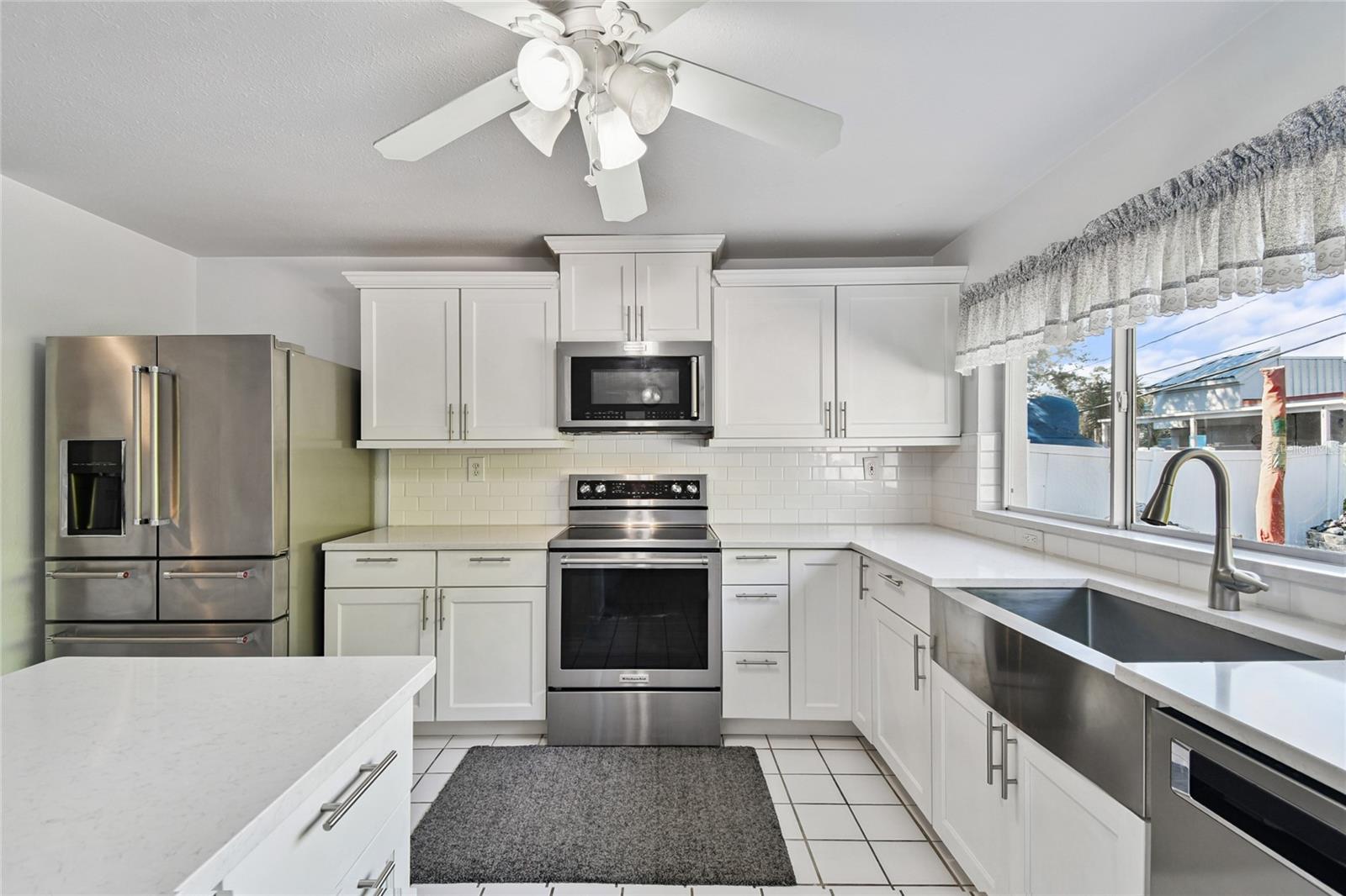 MANHATTAN MANOR REV - Residential