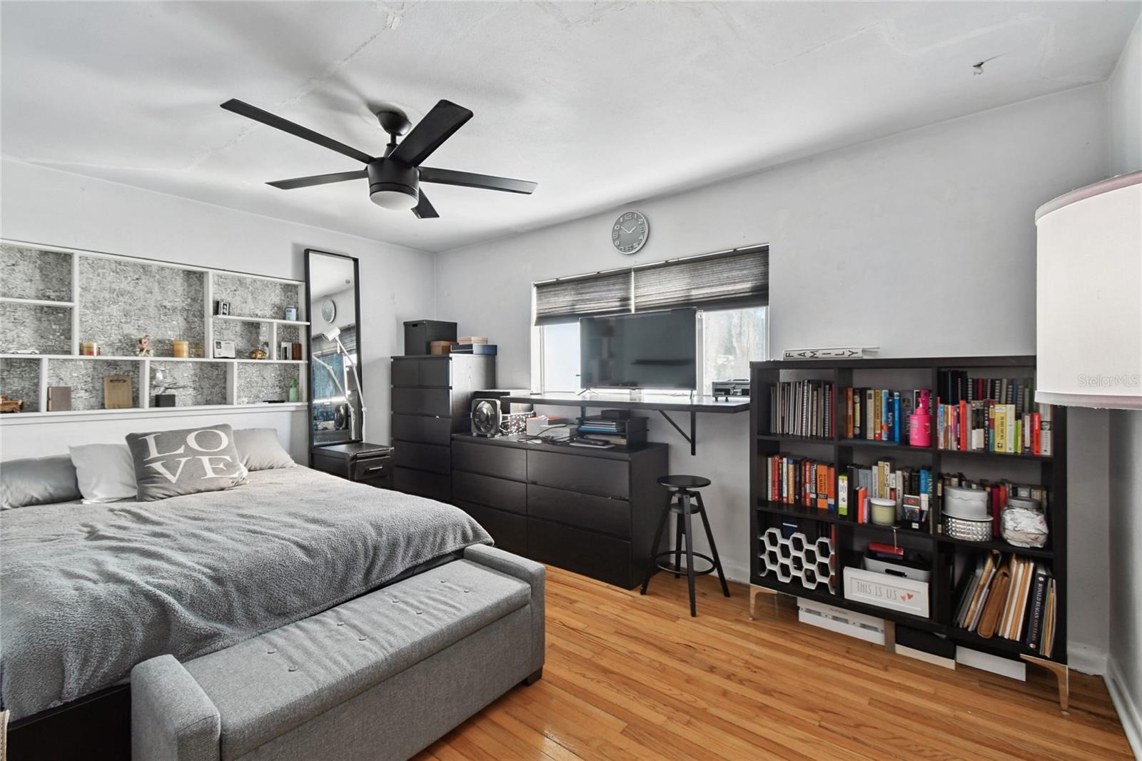 MANHATTAN MANOR REV - Residential