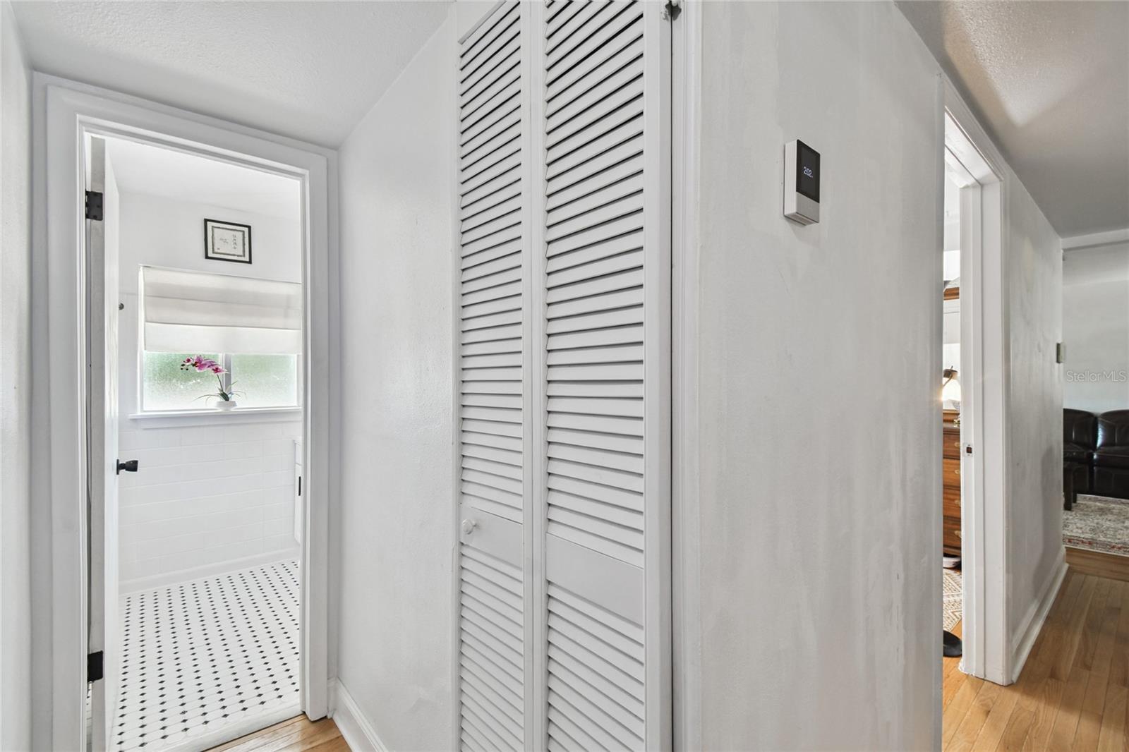 MANHATTAN MANOR REV - Residential