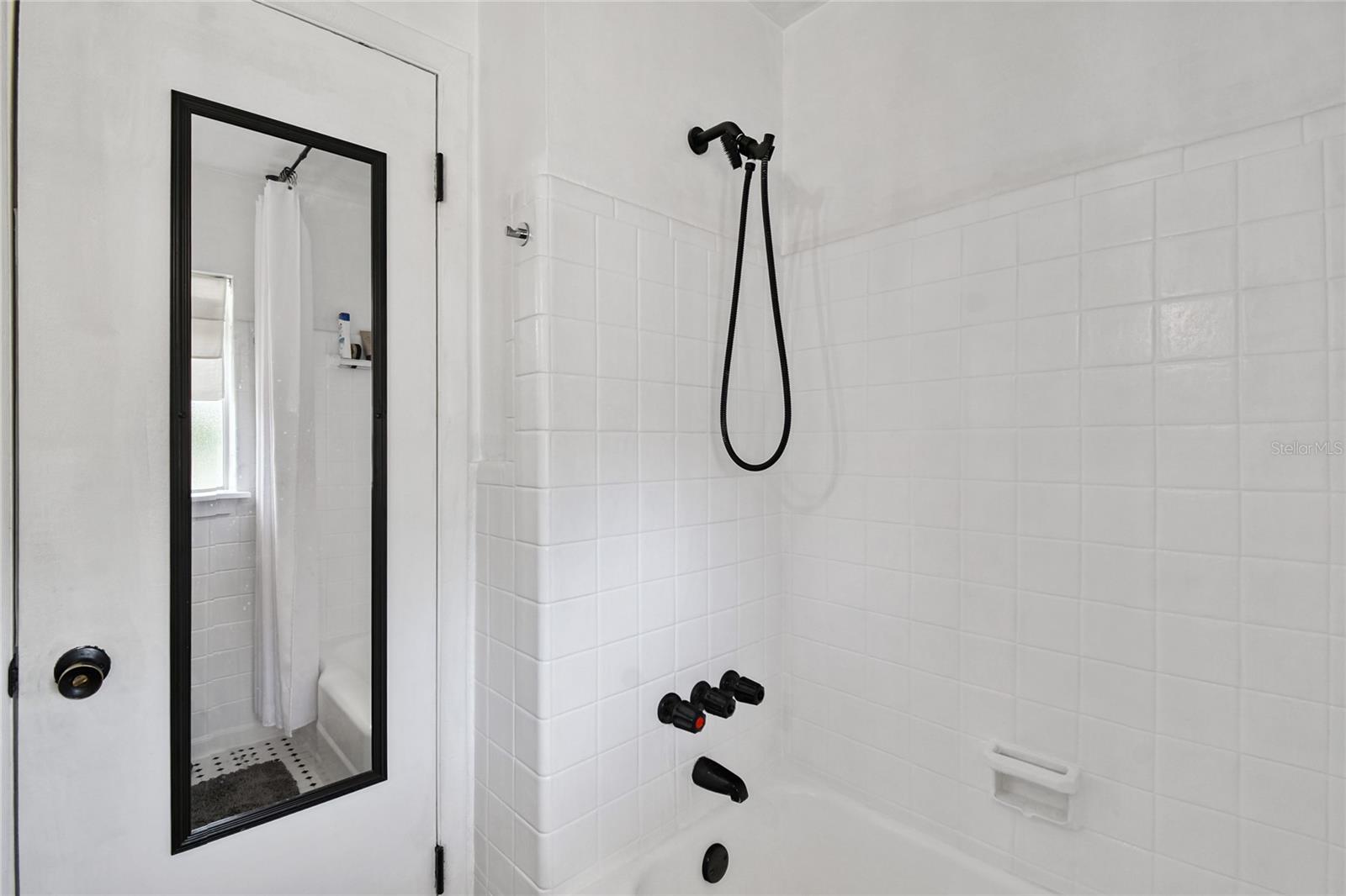 MANHATTAN MANOR REV - Residential