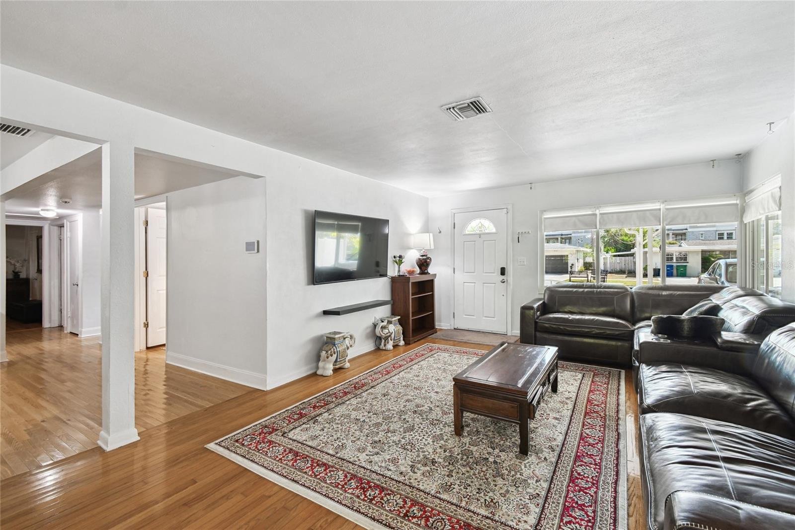 MANHATTAN MANOR REV - Residential