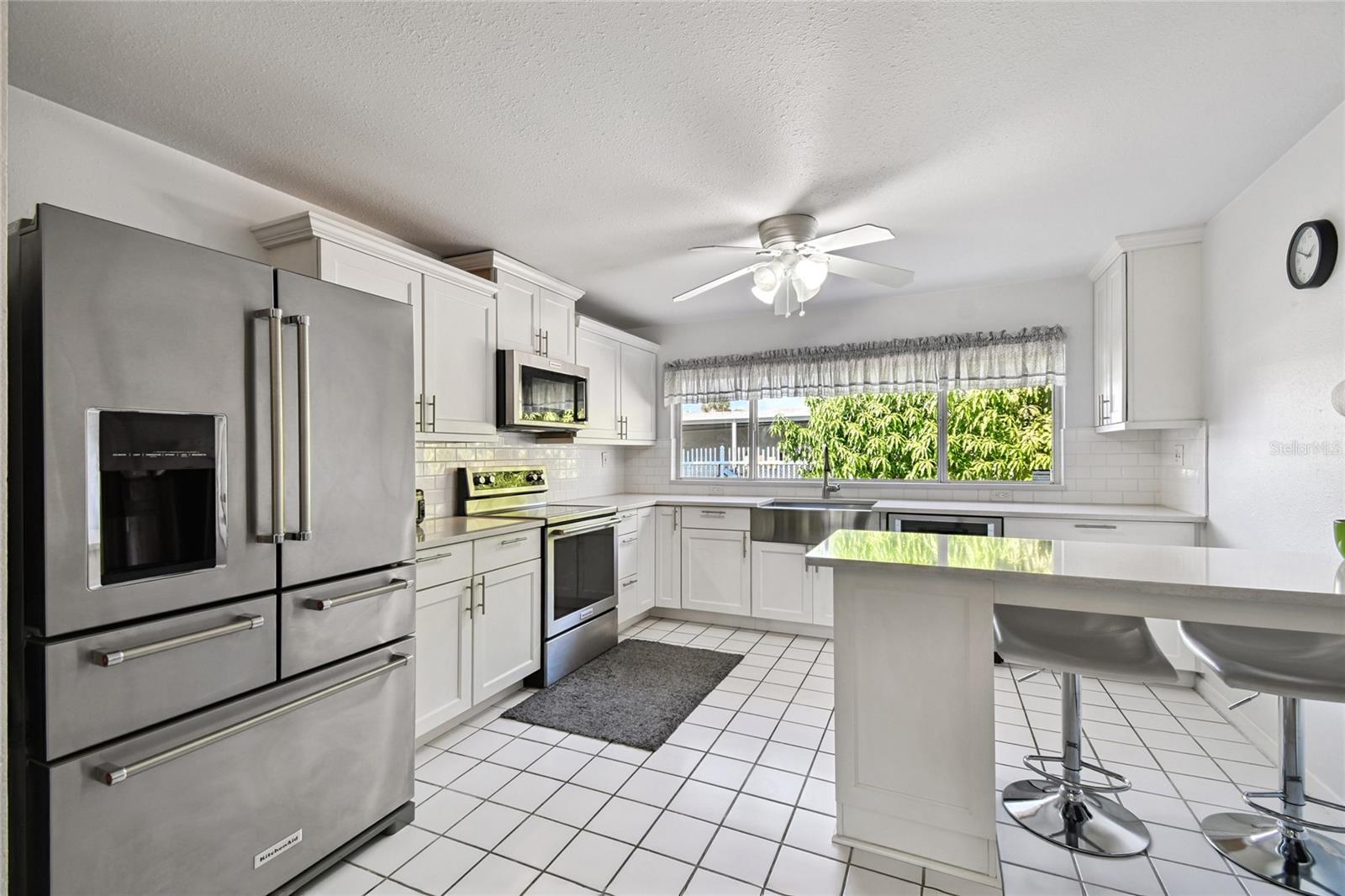 MANHATTAN MANOR REV - Residential