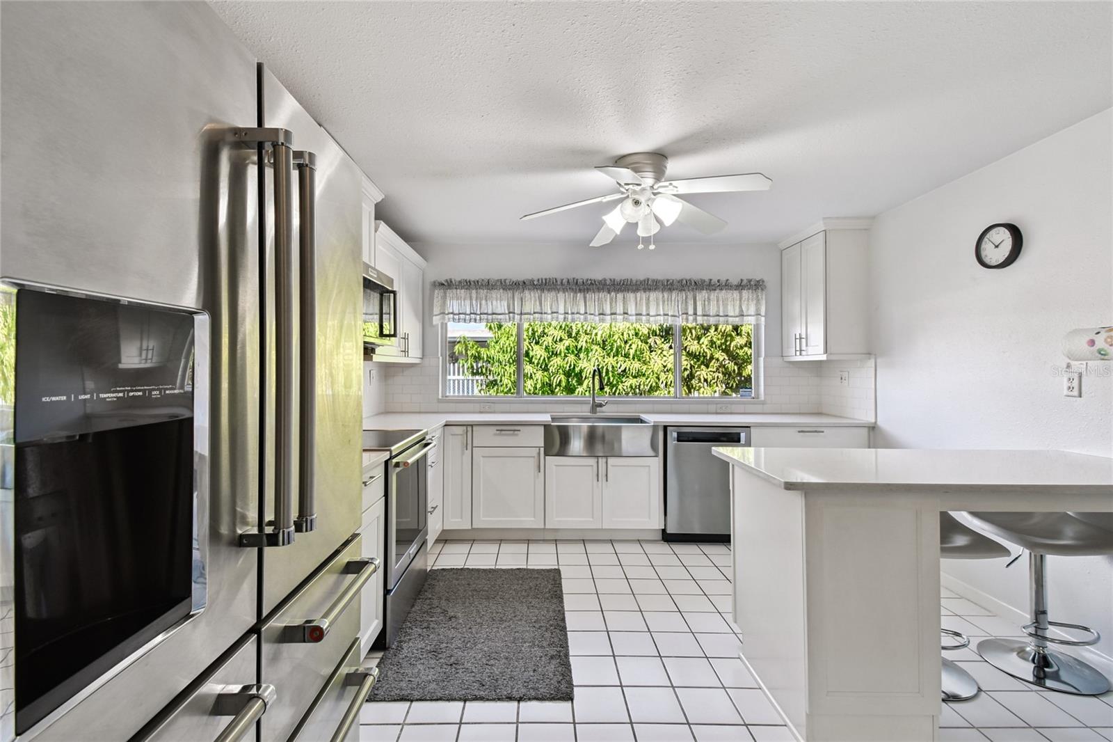 MANHATTAN MANOR REV - Residential