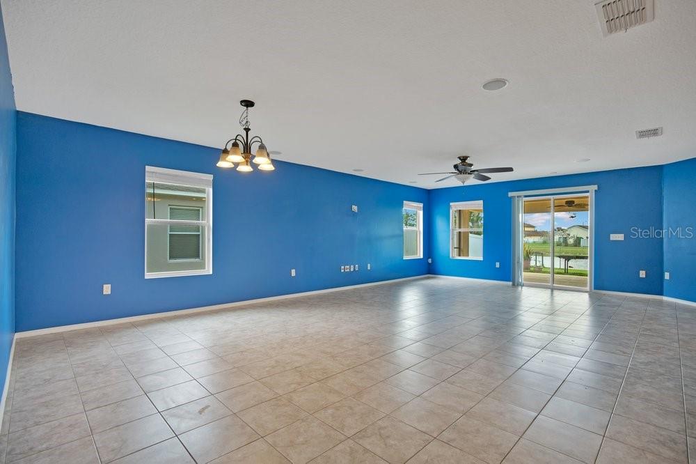2319 PLANTATION OAK DRIVE