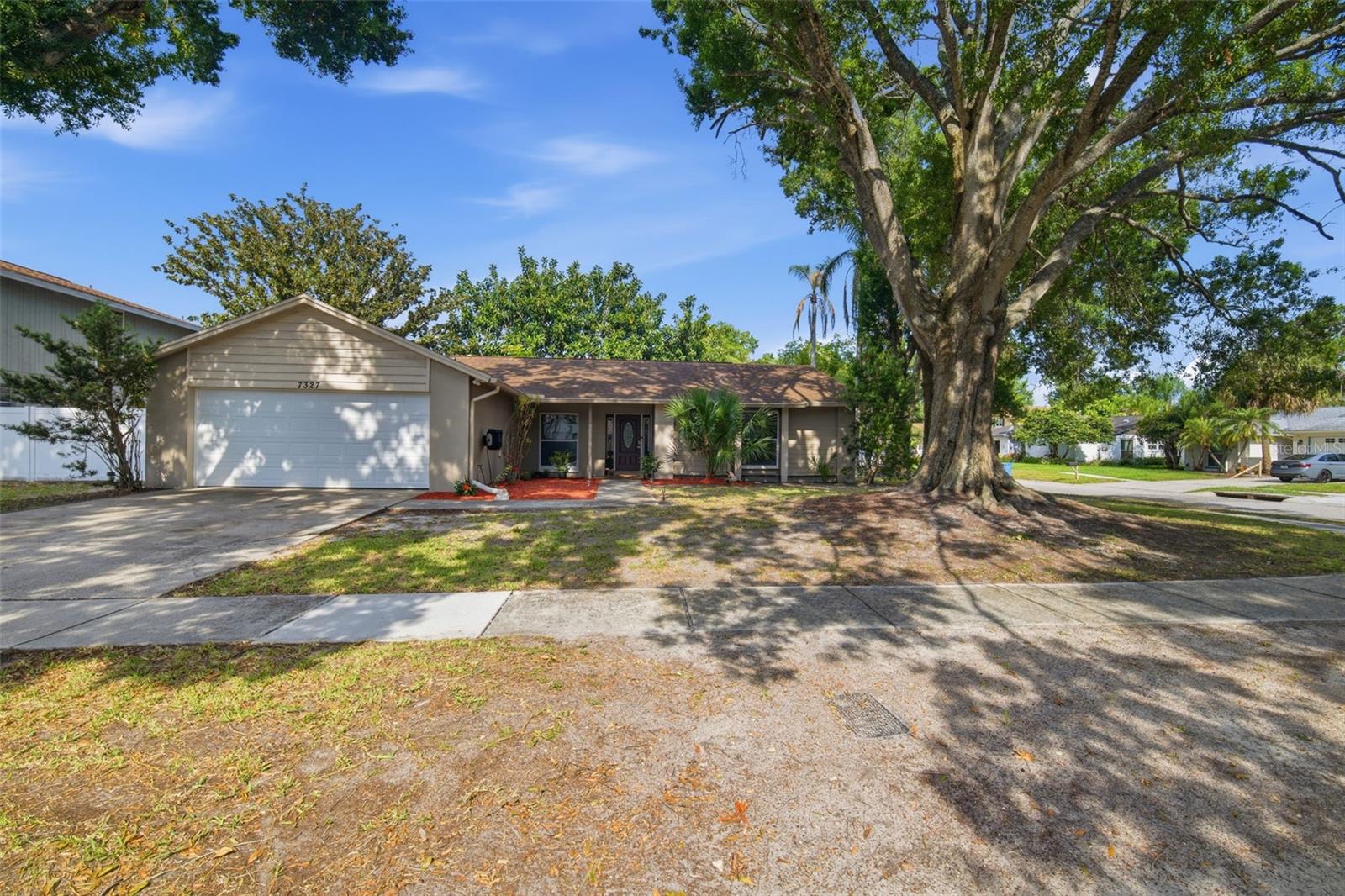 7327 SUNSHINE CIRCLE