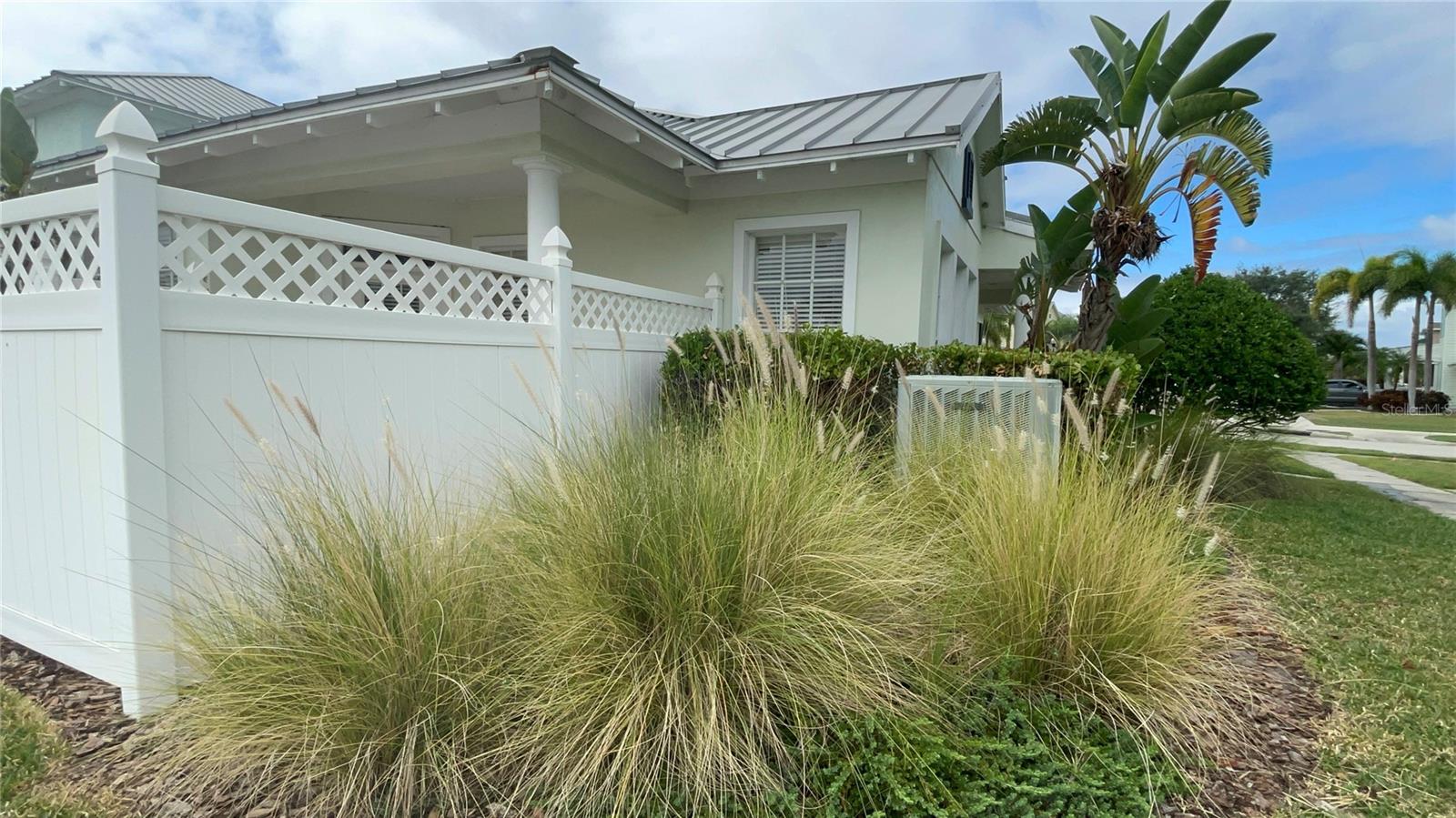 TOWNHOMES AT COMPASS POINTE - Residential