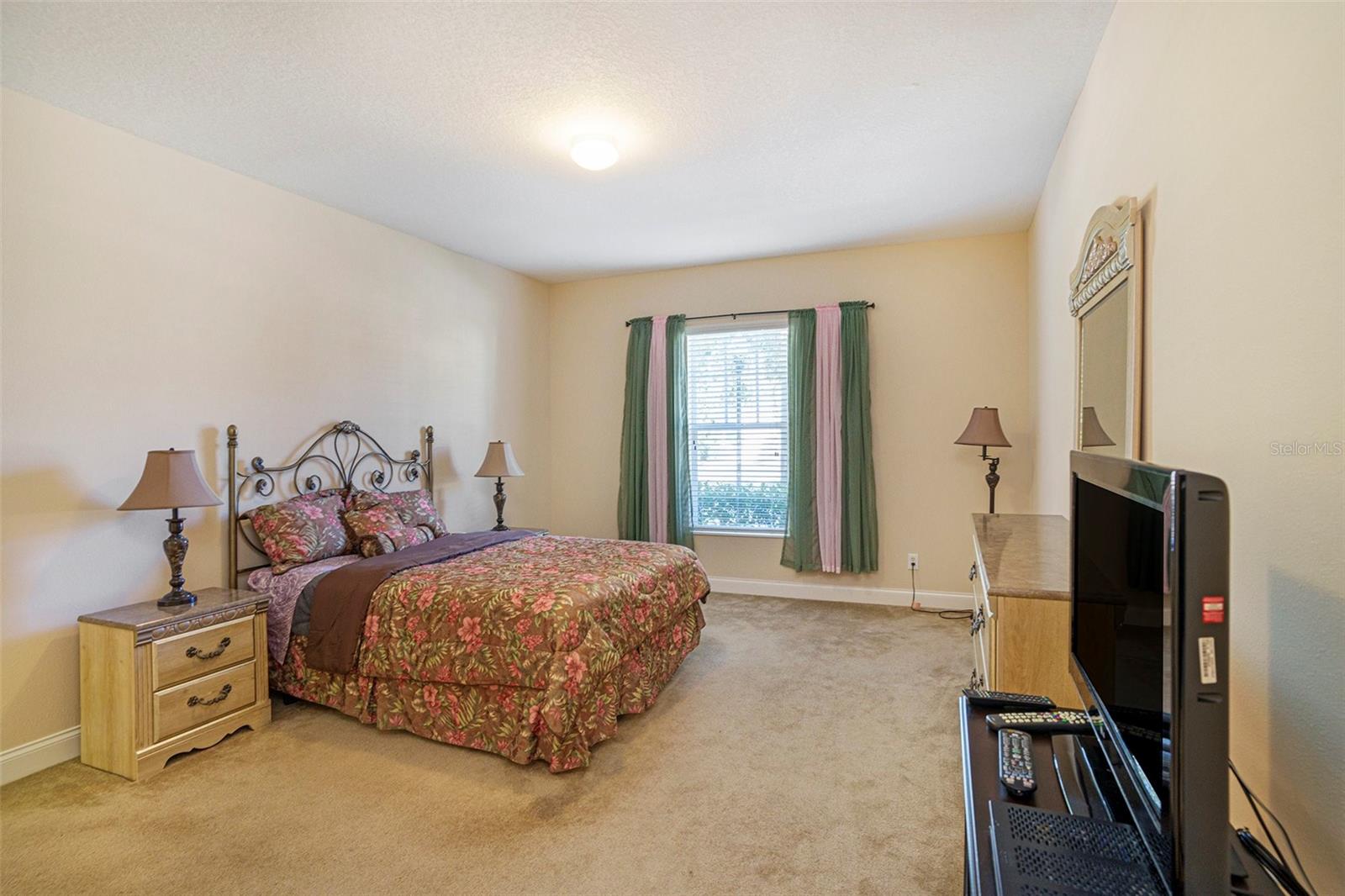 TOWNHOMES AT COMPASS POINTE - Residential