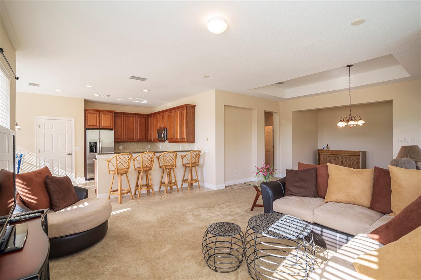 TOWNHOMES AT COMPASS POINTE - Residential