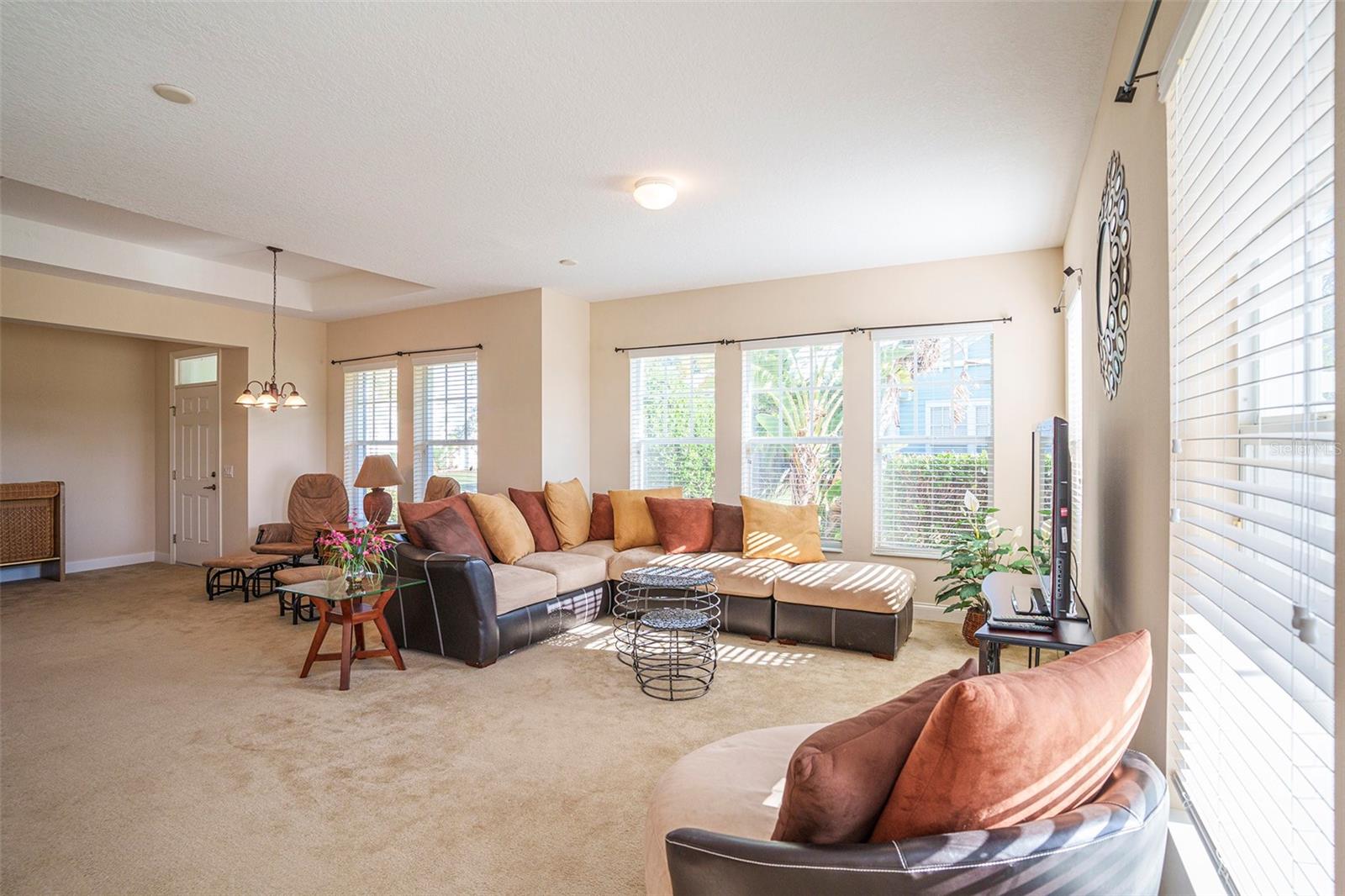 TOWNHOMES AT COMPASS POINTE - Residential