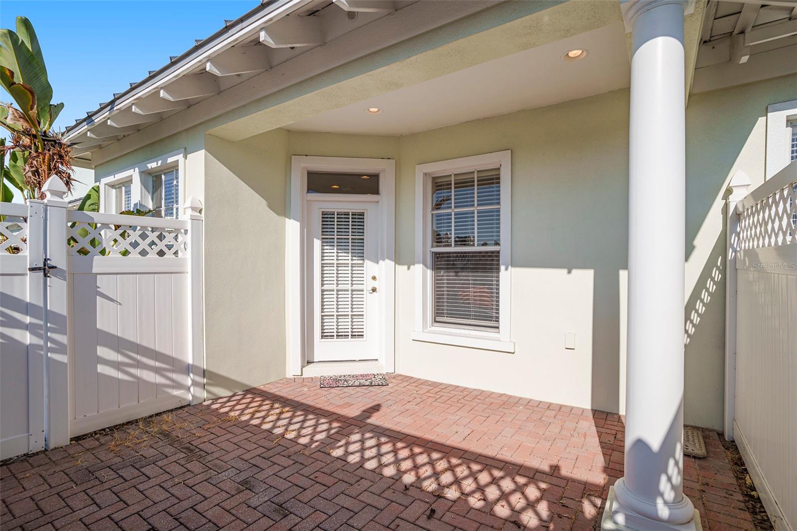 TOWNHOMES AT COMPASS POINTE - Residential