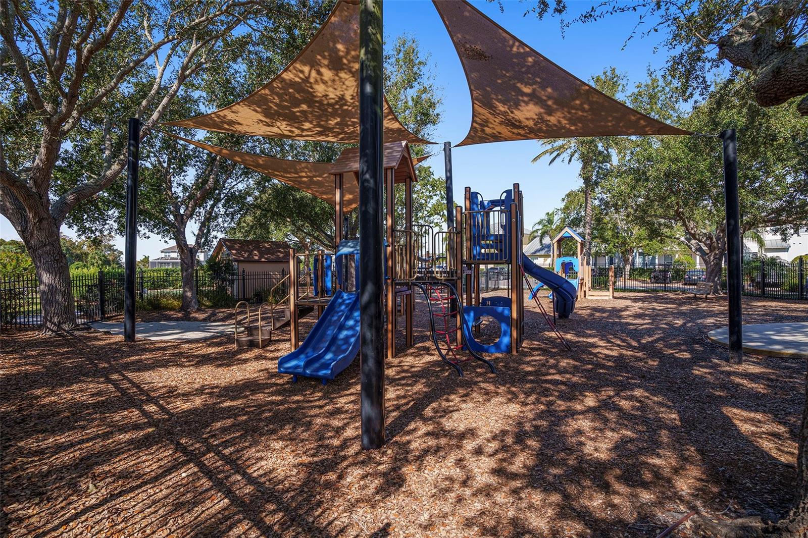 TOWNHOMES AT COMPASS POINTE - Residential