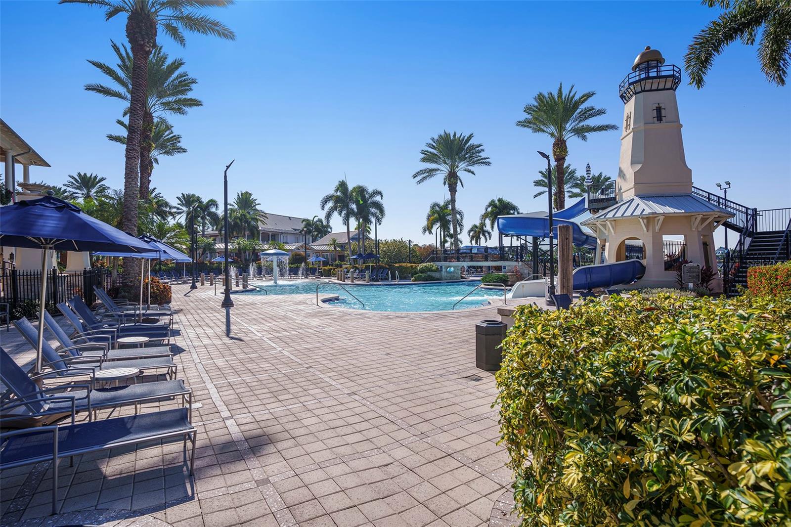 TOWNHOMES AT COMPASS POINTE - Residential