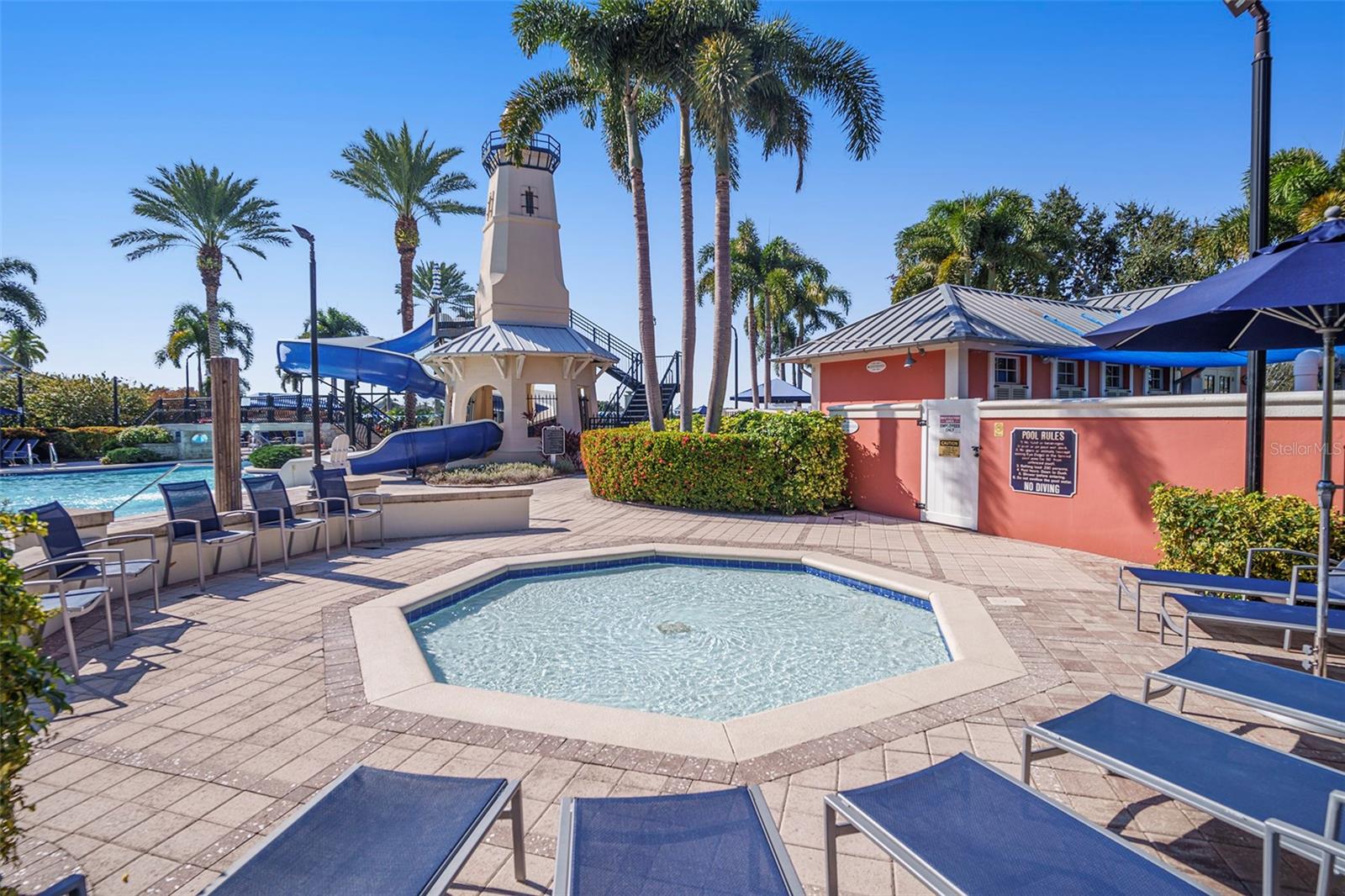 TOWNHOMES AT COMPASS POINTE - Residential