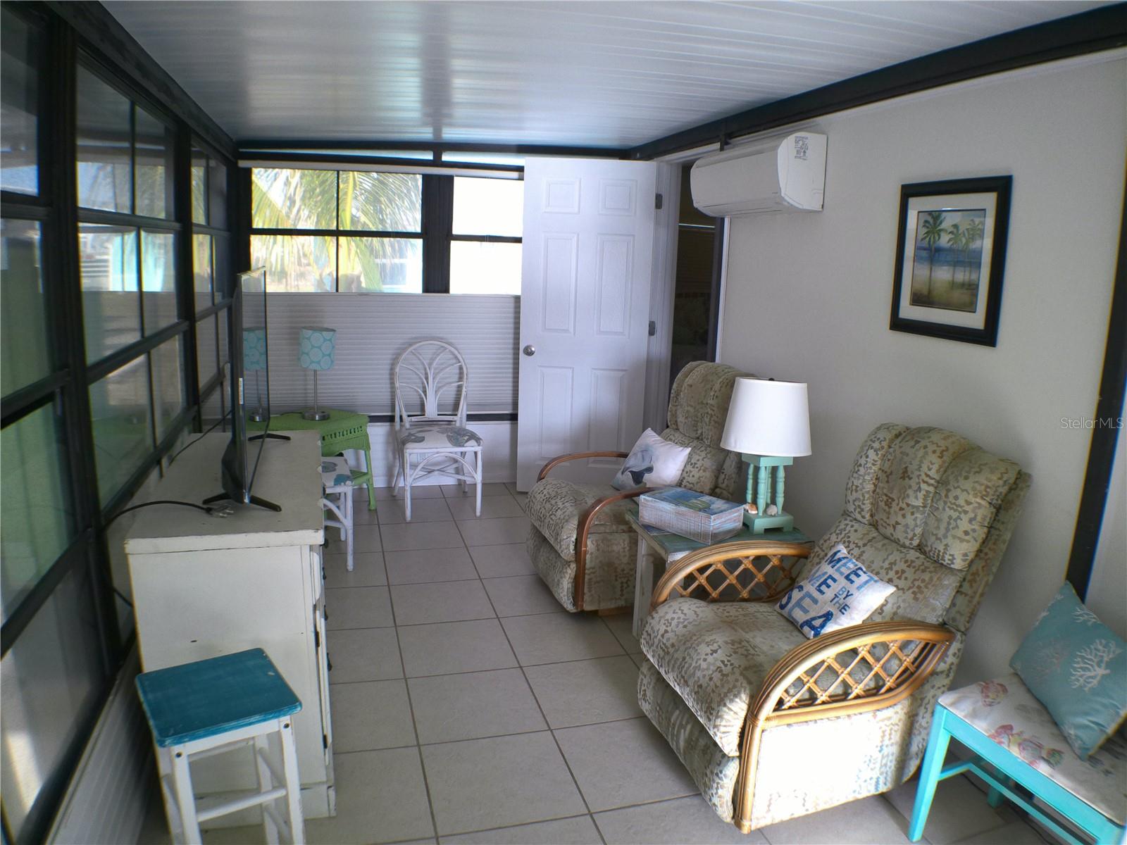 HOLIDAY TRAVEL PARK ENGLEWOOD - Residential