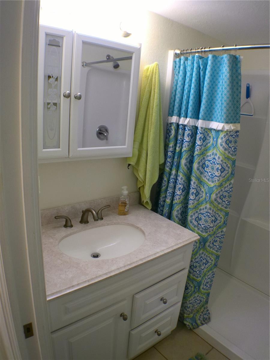 HOLIDAY TRAVEL PARK ENGLEWOOD - Residential